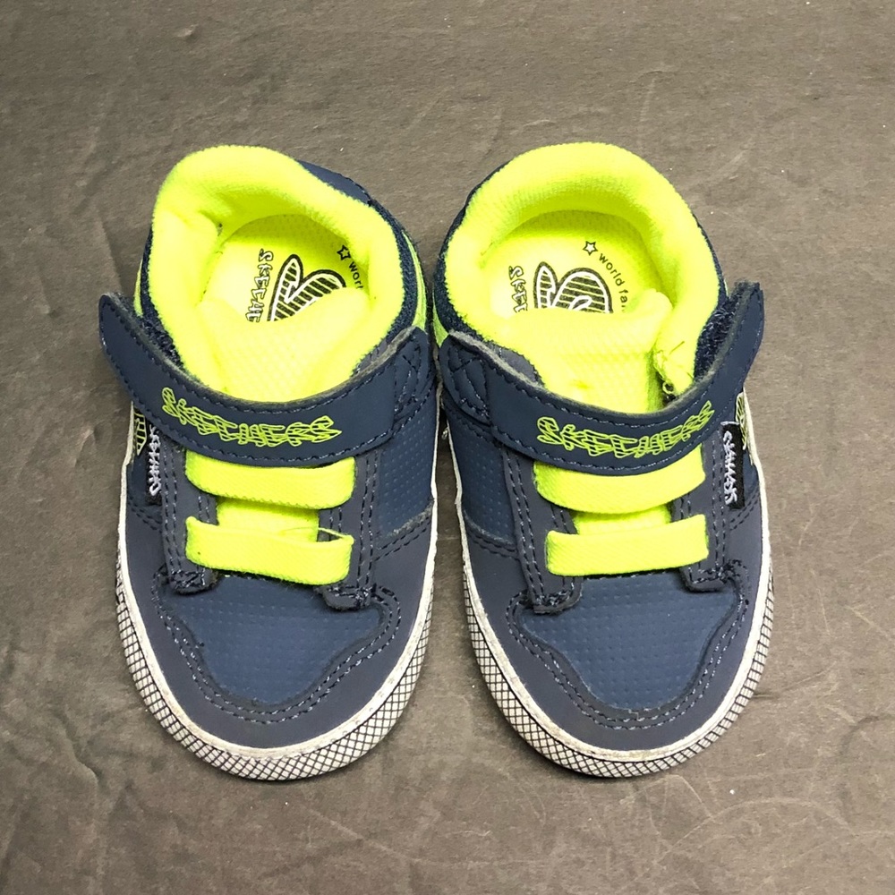 Sketchers Crib Shoes Sneakers Baby sz: 2 EUC - Picture 5 of 7